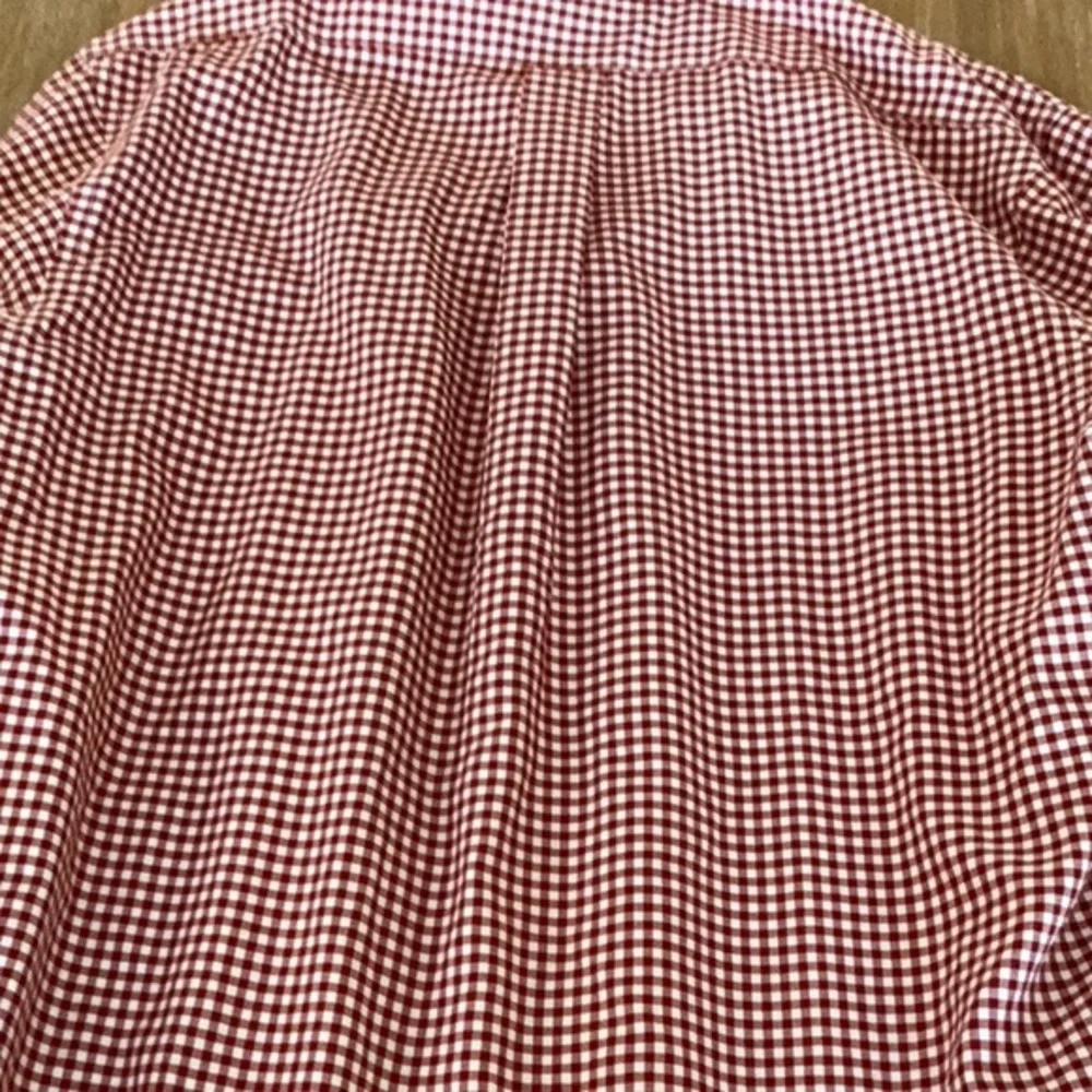 Brooks Brothers Garnet and White Shirt Size Large Non Iron Cotton‎ - Picture 3 of 3